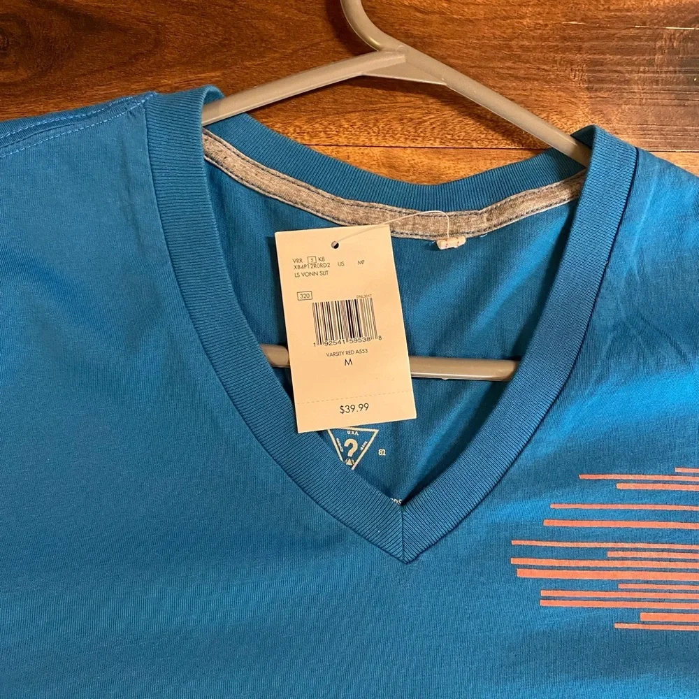 Guess Men's Turquoise V-Neck Tee with Pink Graphic - Picture 2 of 3